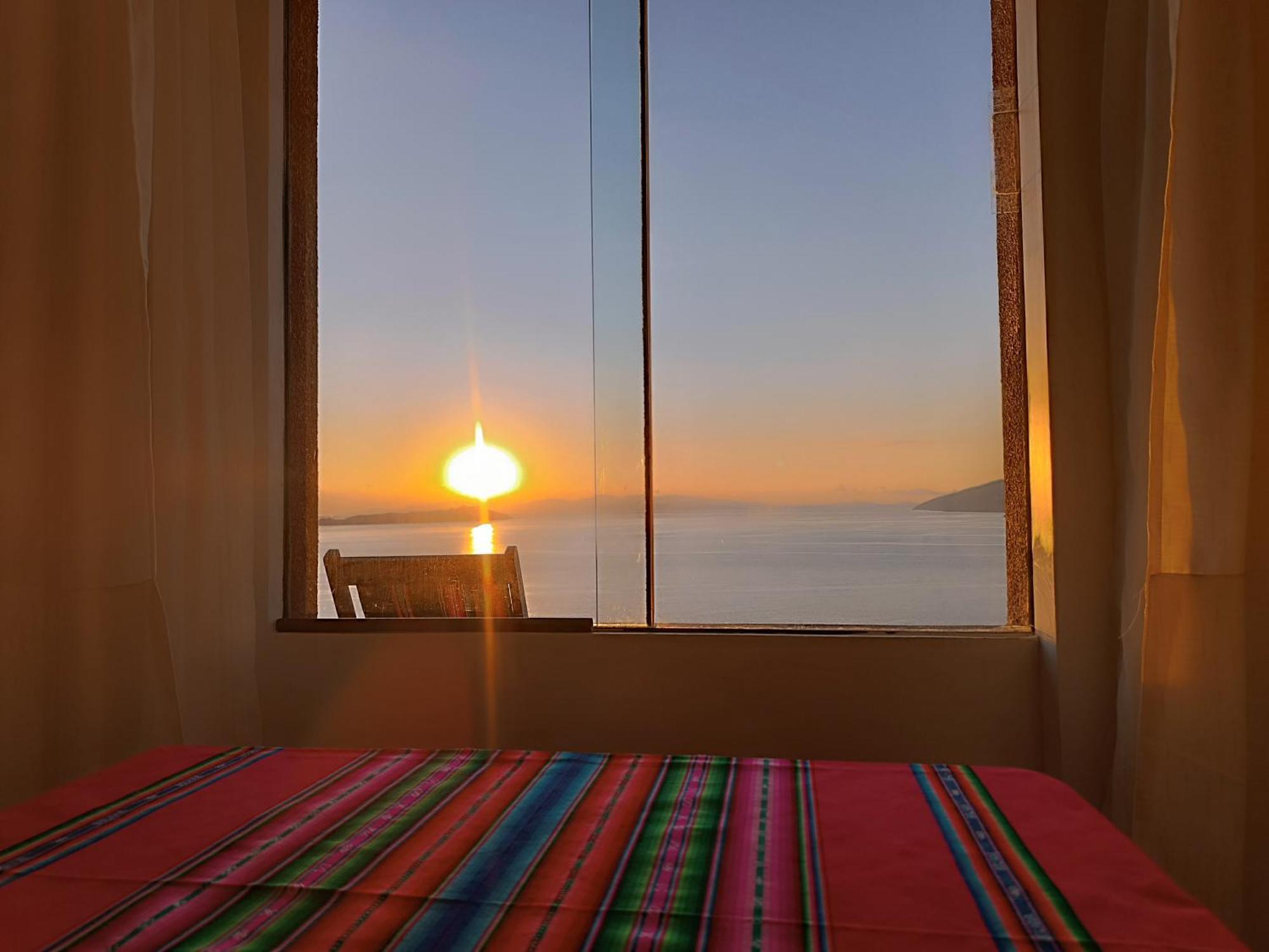 Sol Y Luna - Isla Del Sol Comunidad Yumani Rum bild