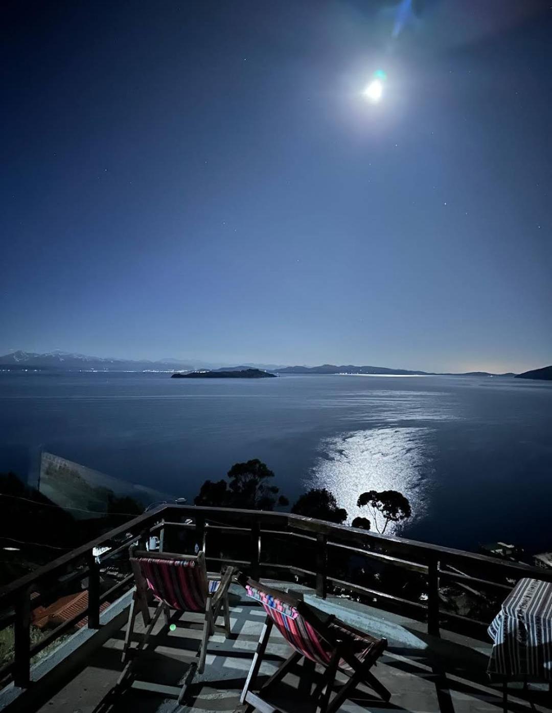 Sol Y Luna - Isla Del Sol Comunidad Yumani Rum bild